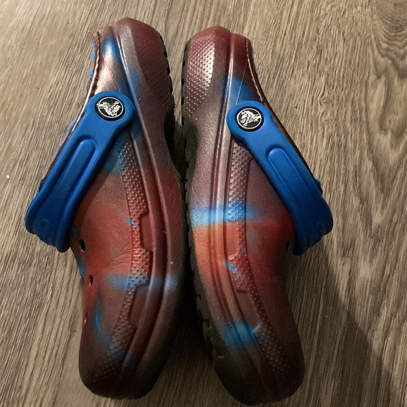 Unisex Kids’ Classic Lined Out Of This Wold Crocs 🐊 Clogs. Size J 3 8 1/2”. - Picture 7 of 8